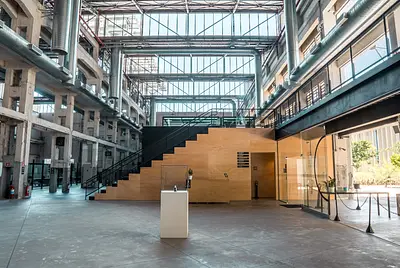 Espaço para treinamentos, workshops, filmes e fotos.