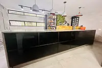 Cozinha elegante, moderna e versátil 