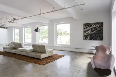 Casa-laboratório seis andares com rooftop panorâmico