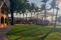 Espaco aberto por do sol na lagoa