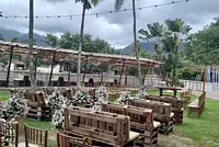 Espaco aberto por do sol na lagoa