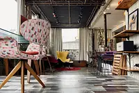 Loft de design industrial com vista para a Sé