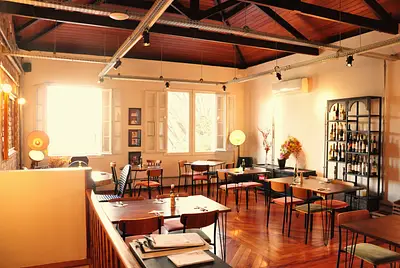 Restaurante espanhol na Bela Vista com Teatro, Sala de Ensaio e Salão para Eventos