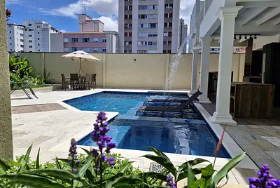 Lindo casarão com piscina em Perdizes