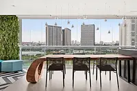 O apartamento mais bonito do Jardim das Perdizes. Vista deslumbrante, móveis de primeira linha assinados num projeto arquitetonico de Bia Hajnal.