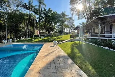 Sitio Iluminado Piscina com Hidromassagem Mogi das Cruzes 